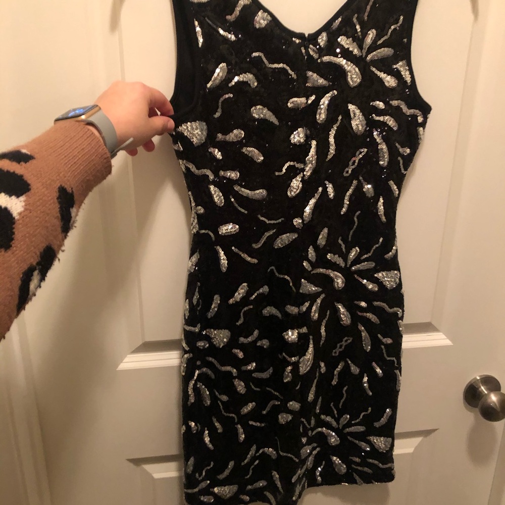 GIANNI BINI RAZZLE DAZZLE DRESS - Picture 6 of 8